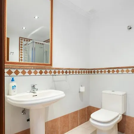 & Balcony 3c